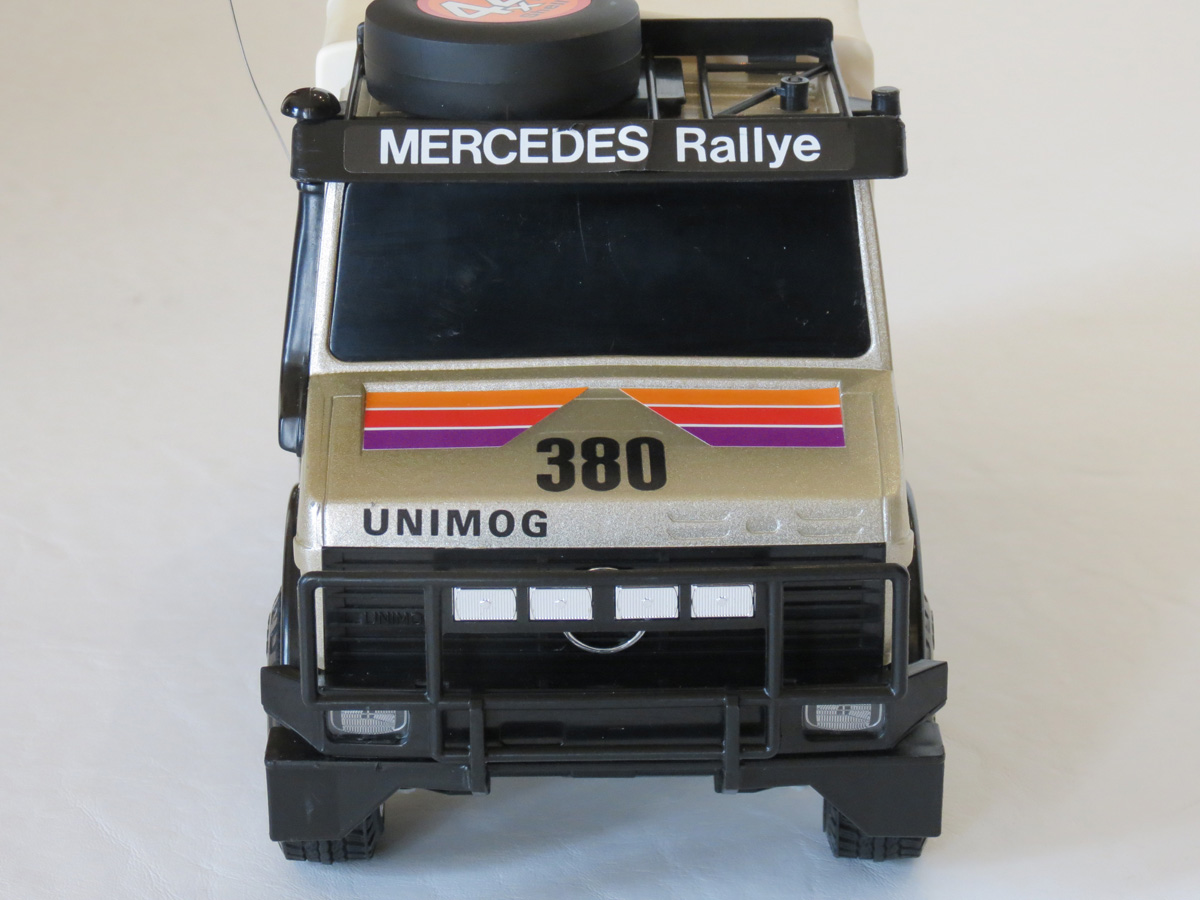 Coche Descapotable Mercedes Benz Unimog U5000 Negro Radio Control a
